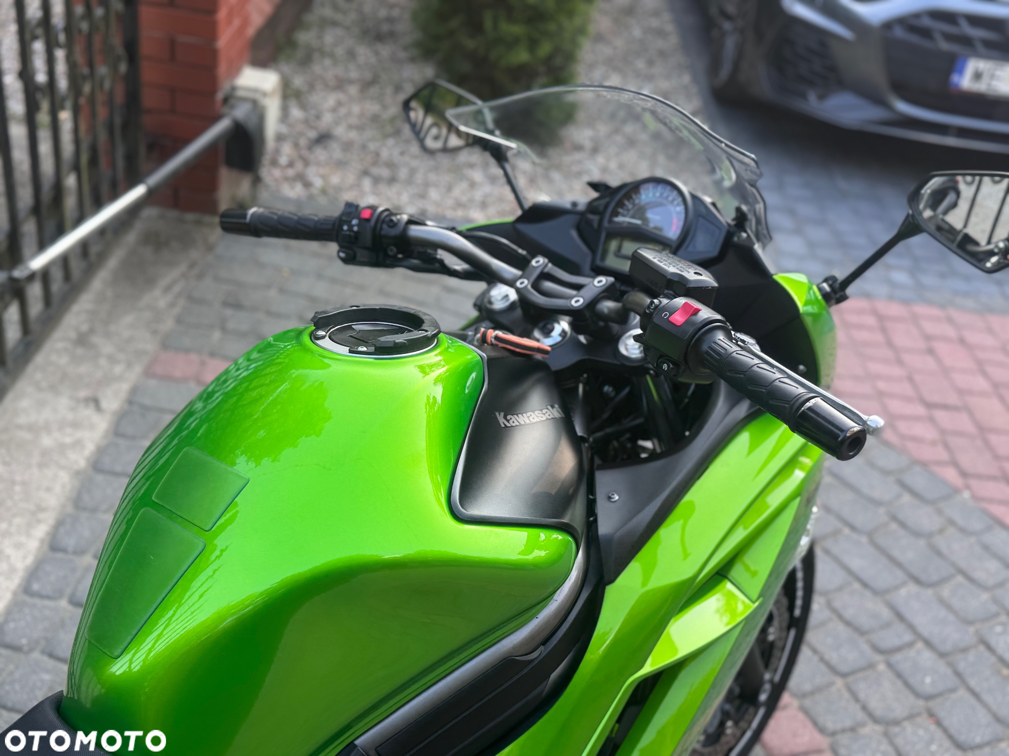 Kawasaki ER - 15