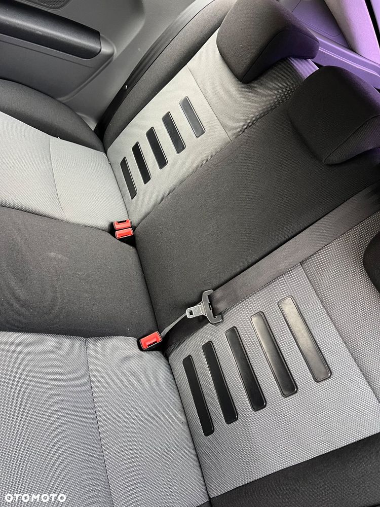 Ford Focus 1.6 16V Style+ - 17