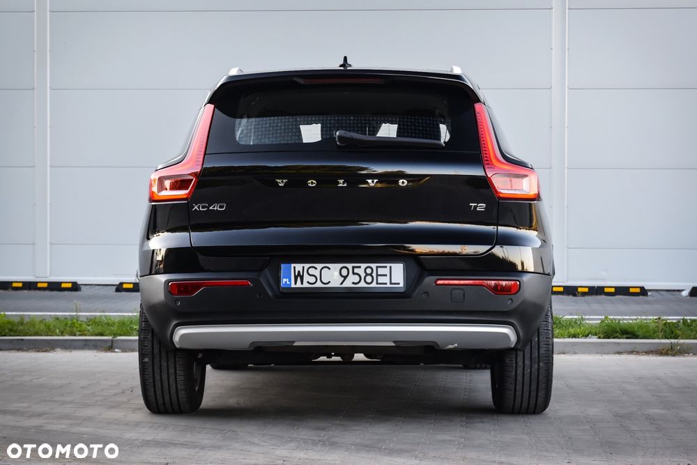 Volvo XC 40 T2 Momentum - 5