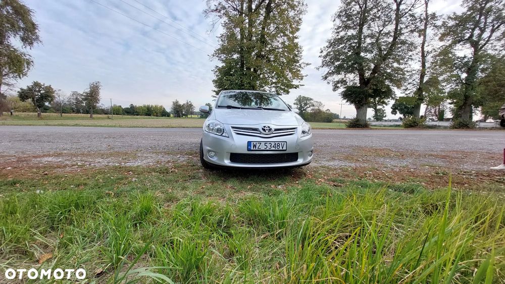 Toyota Auris 1.6 Dynamic - 2