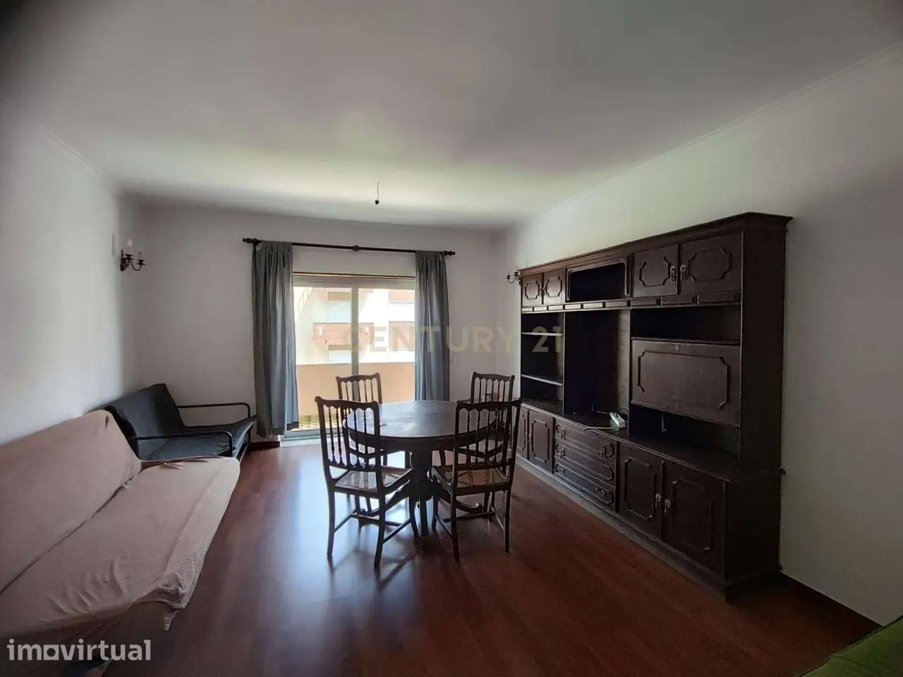 Arrendamento | Apartamento T3 mobilado e equipado na Rua Fausto Gonçal - Grande imagem: 2/12