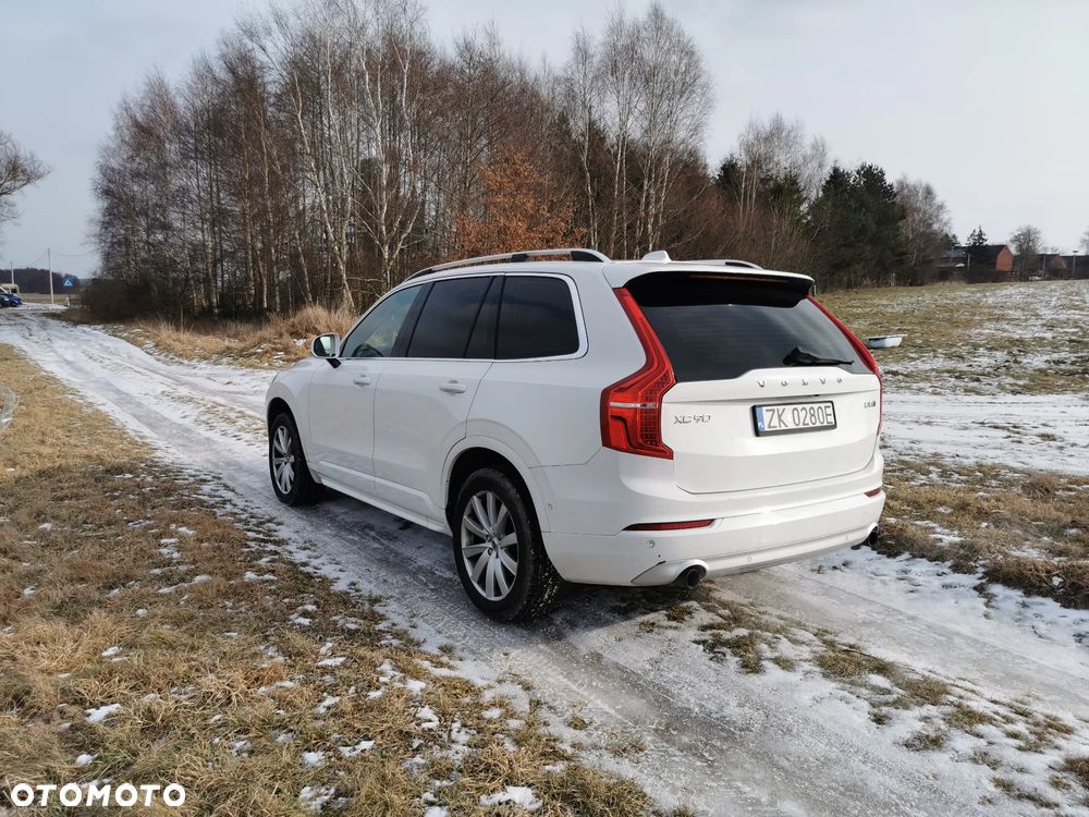 Volvo XC 90 D5 AWD Momentum - 1