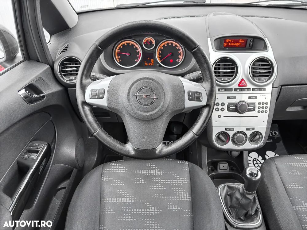 Opel Corsa 1.2 Essentia - 7