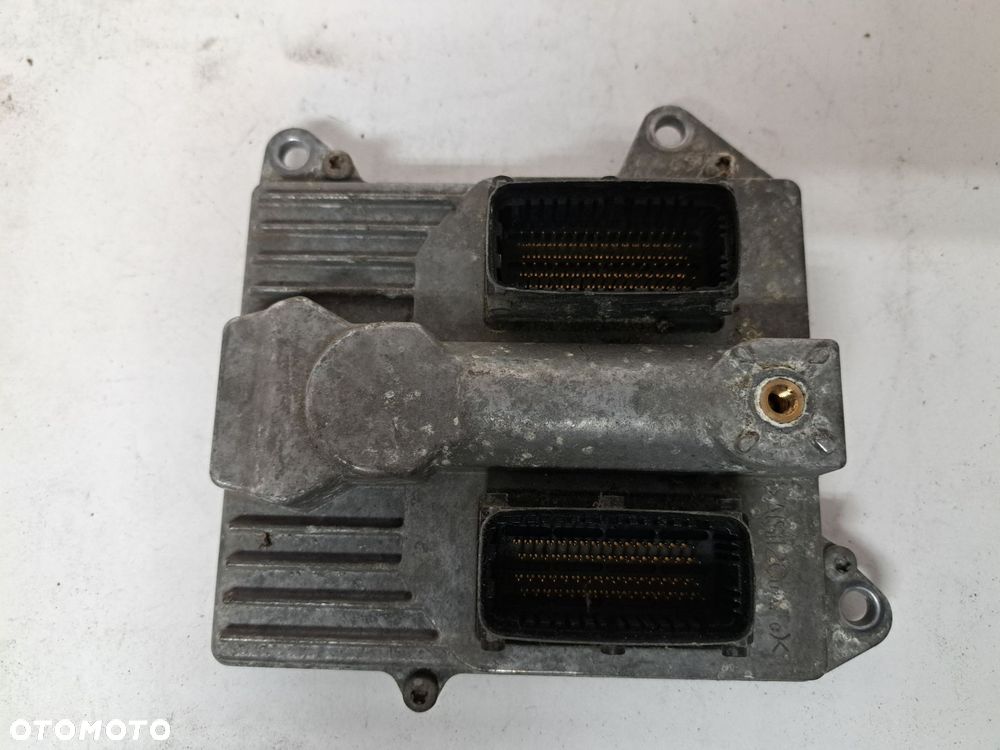 OPEL 2.2B KOMPUTER  STEROWNIK  SILNIKA 55353843 UT - 2