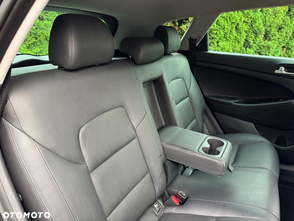 Hyundai Tucson blue 1.7 CRDi 2WD Intro Edition - 10