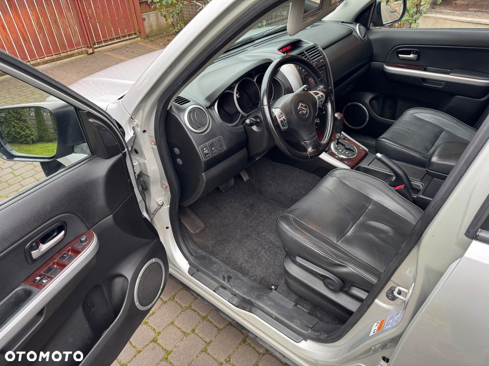 Suzuki Grand Vitara 2.0 Automatik Comfort Limited - 23