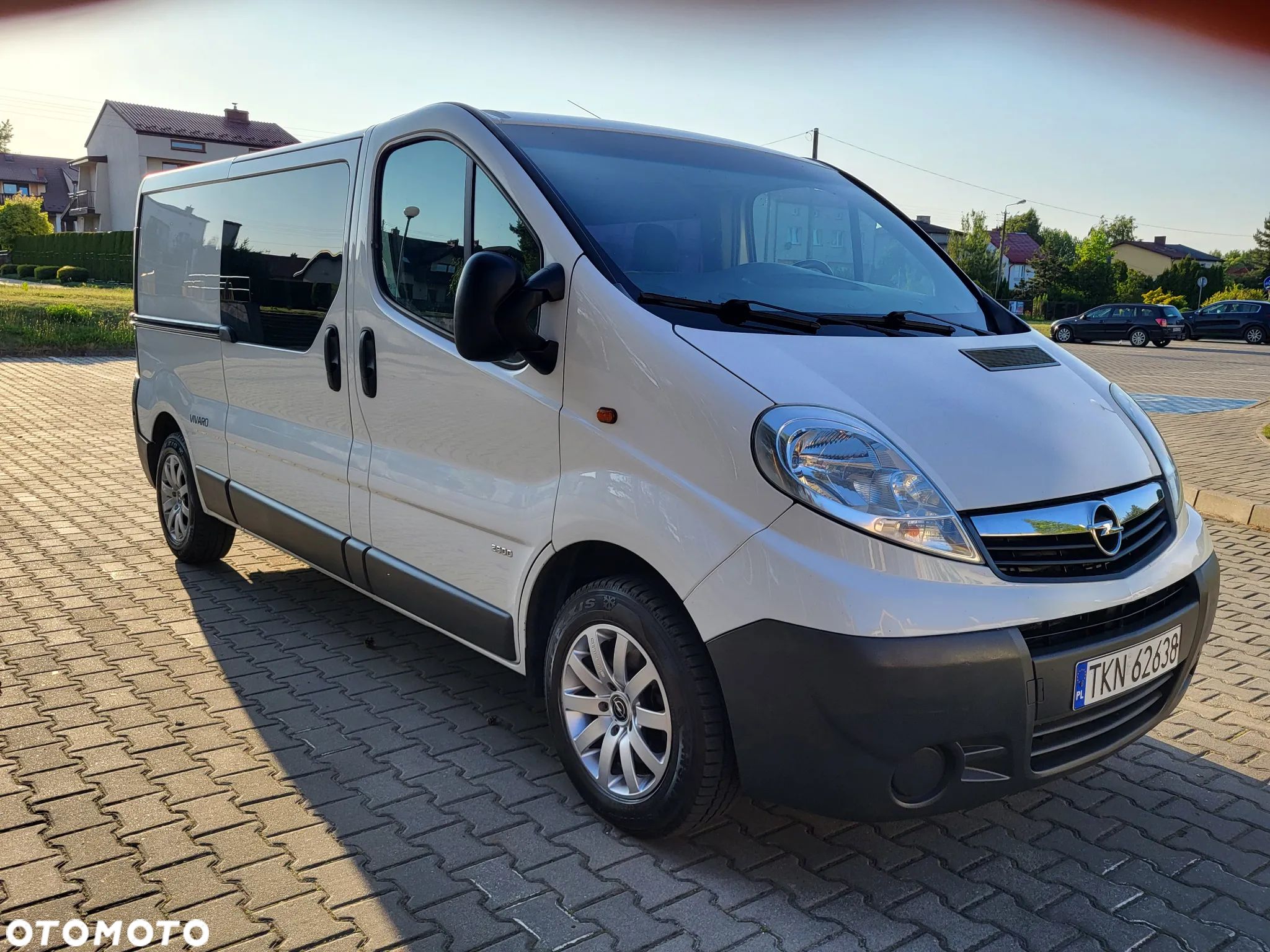 Opel Vivaro - 1