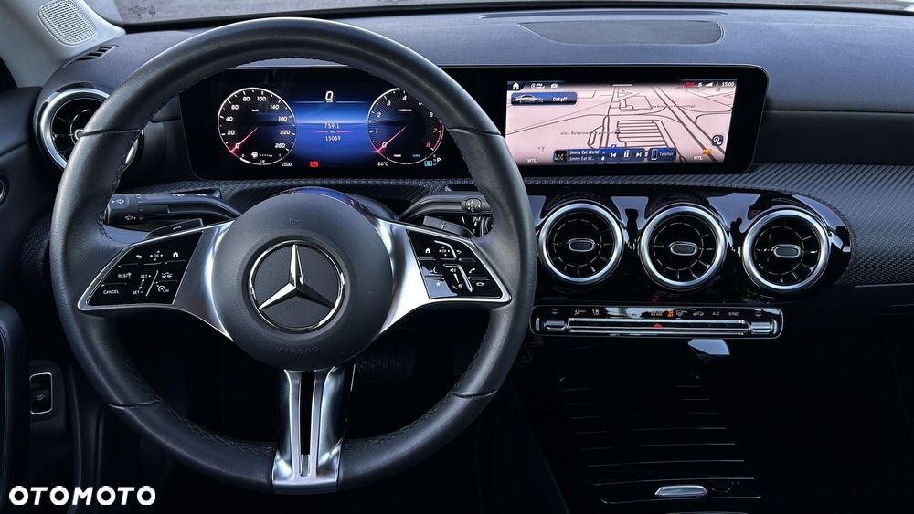 Mercedes-Benz CLA - 14