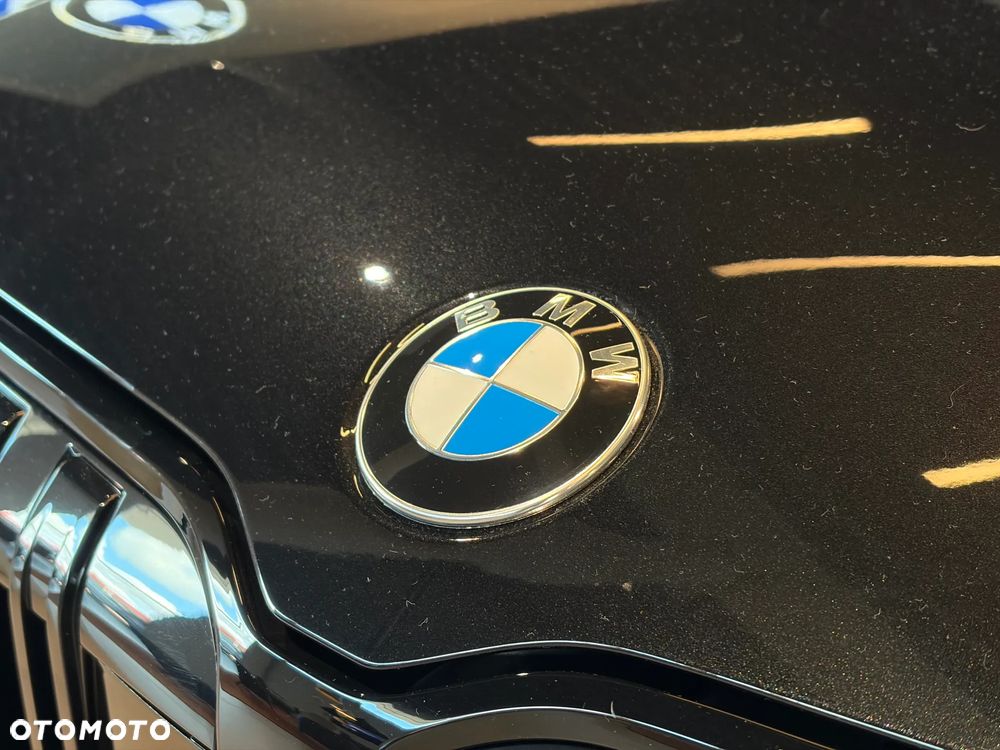 BMW X1 - 16