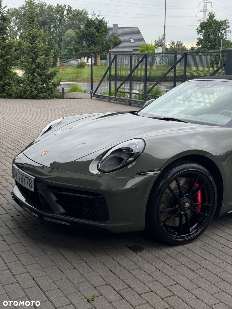 Porsche 911 Targa 4 GTS - 2