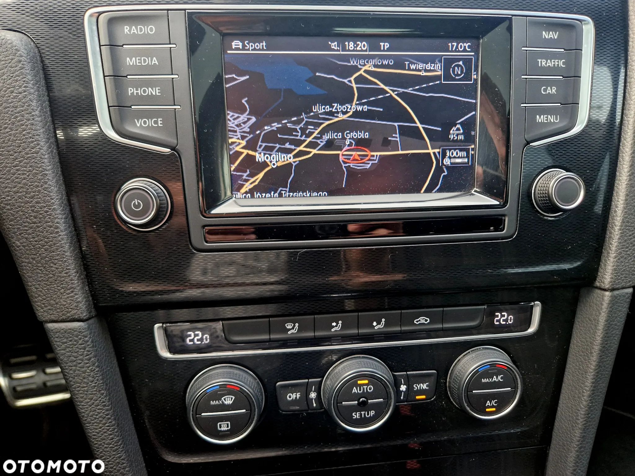 Volkswagen Golf VII 2.0 TDI BMT GTD DSG - 1