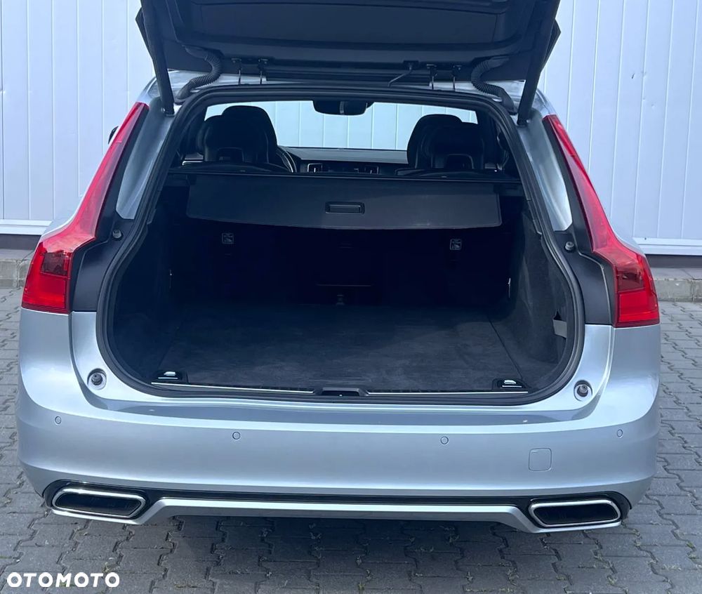 Volvo V90 - 16