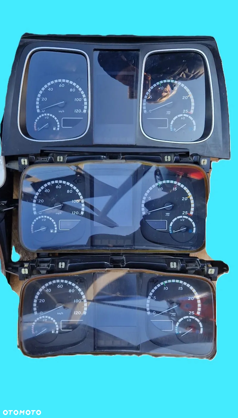 Licznik Zegar A0084468221 Mercedes ACTROS AXOR ATEGO - 2