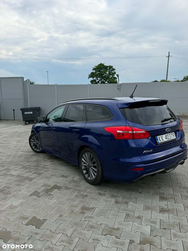 Ford Focus 1.5 EcoBoost ST-Line - 4