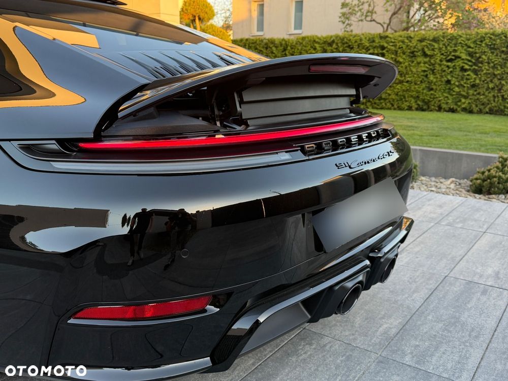 Porsche 911 Carrera T-Hybrid 4 GTS - 30