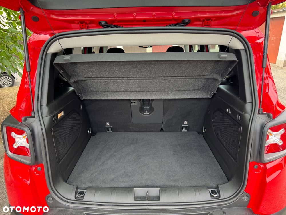 Jeep Renegade - 33
