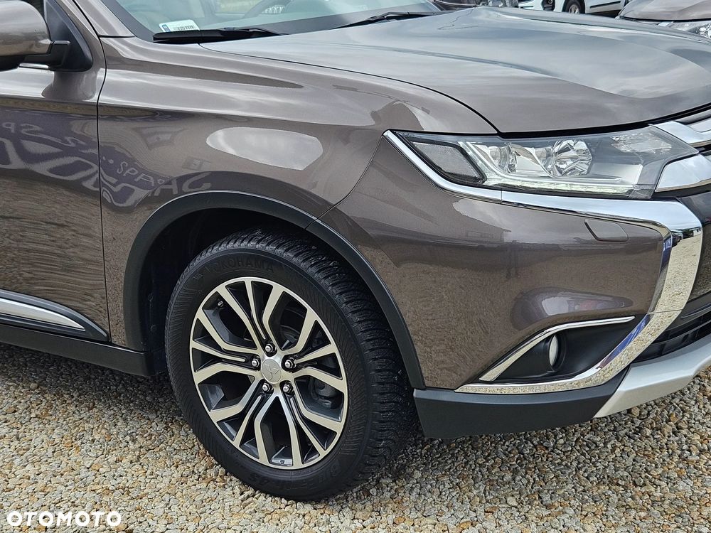 Mitsubishi Outlander 2.0 Intense + SDA 4WD CVT - 9