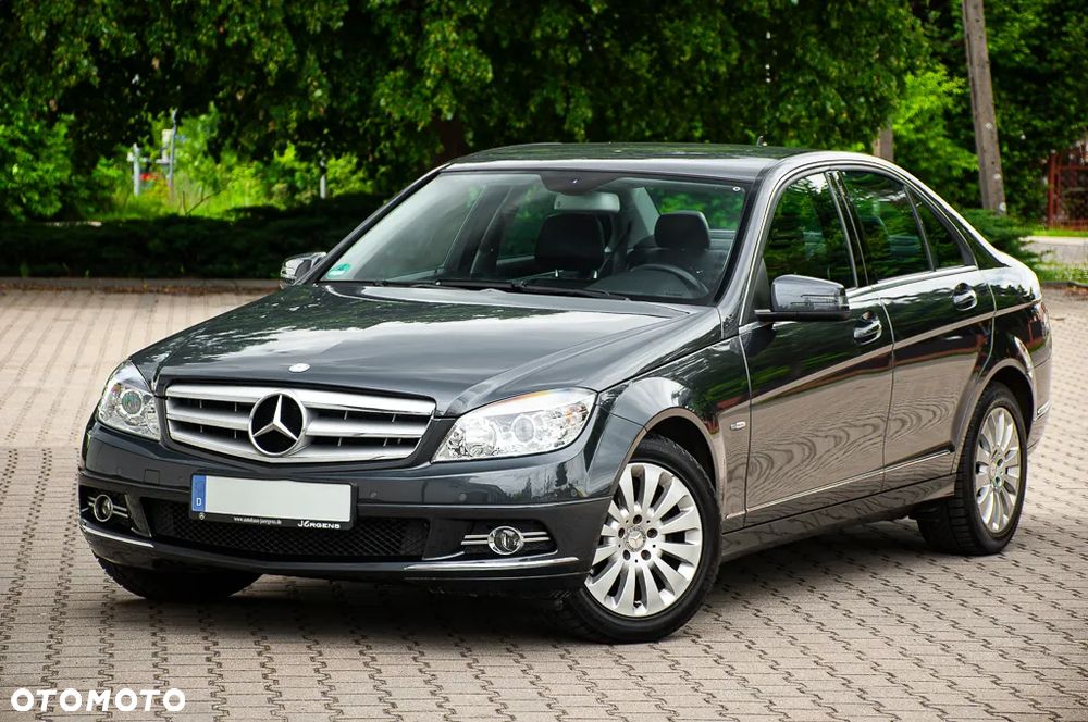 Mercedes-Benz Klasa C 180 CGI Automatik BlueEFFICIENCY Elegance - 4