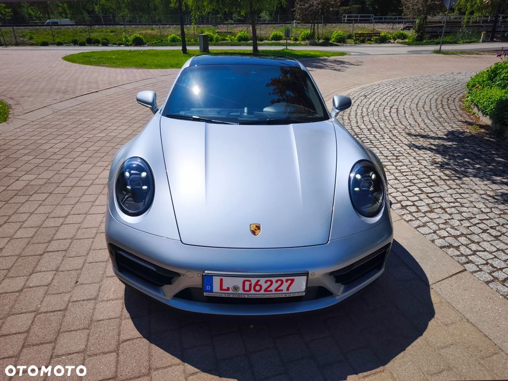 Porsche 911 Carrera GTS PDK - 2
