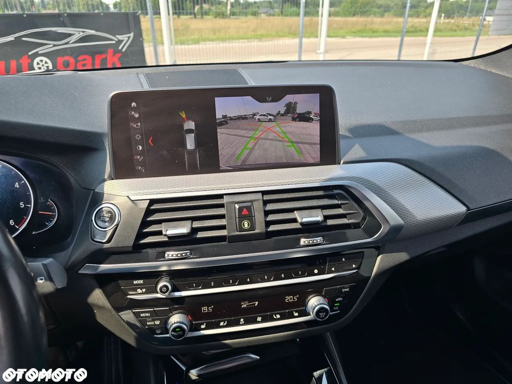 BMW X3 xDrive20d xLine - 24