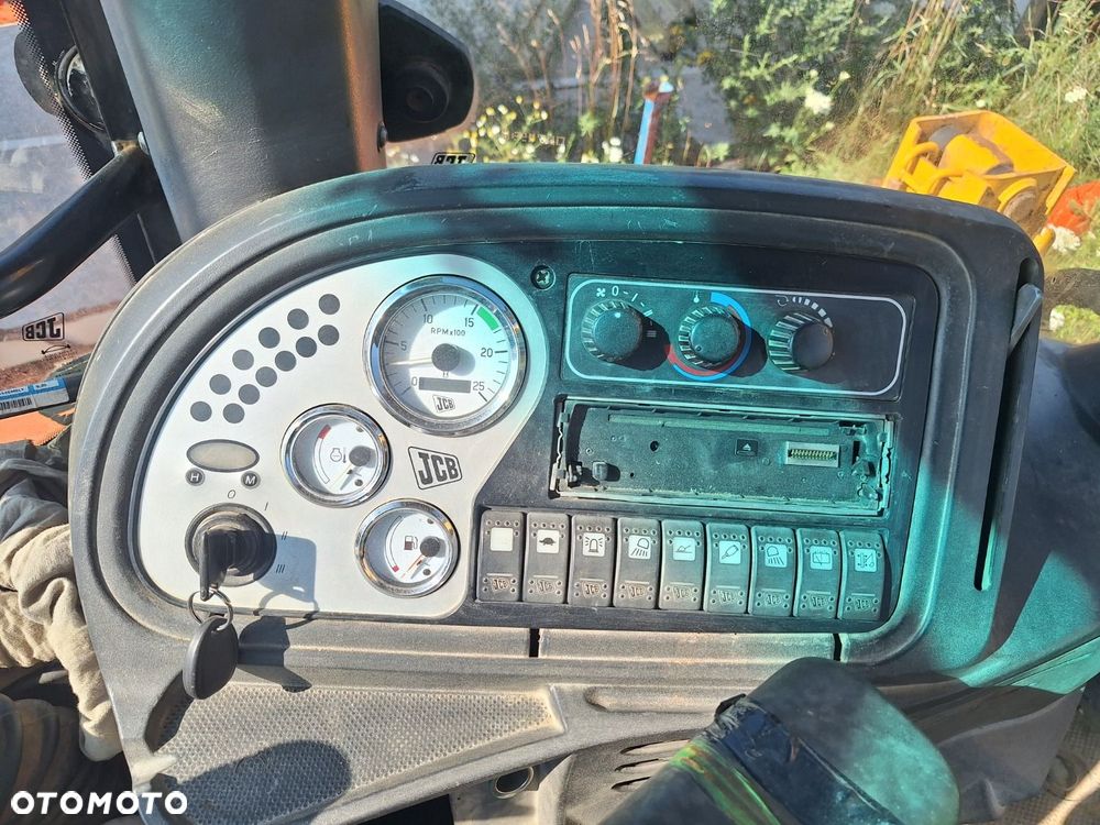 JCB 4Cx 4X4 - 20