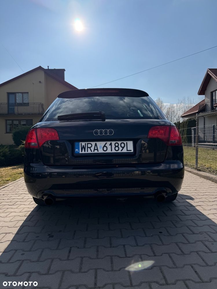 Audi A4 Avant - 4