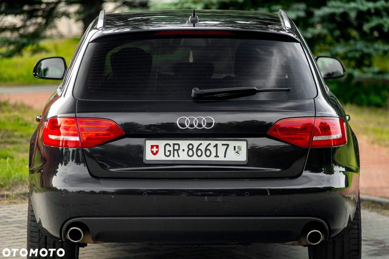 Audi A4 3.2 FSI Quattro Tiptronic - 11