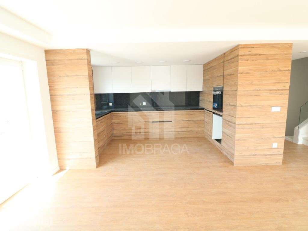 Venda Apartamento T3 Duplex Novo com Terraço - Vila Verde - Grande imagem: 5/28