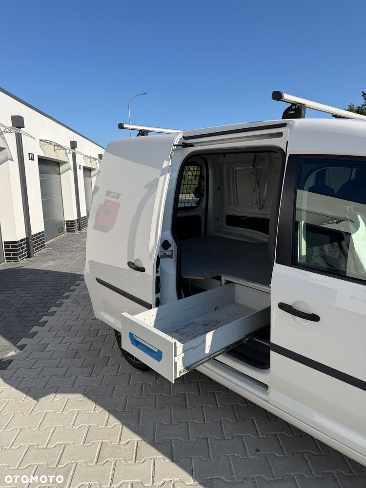 Volkswagen Caddy Comfortline DSG - 2