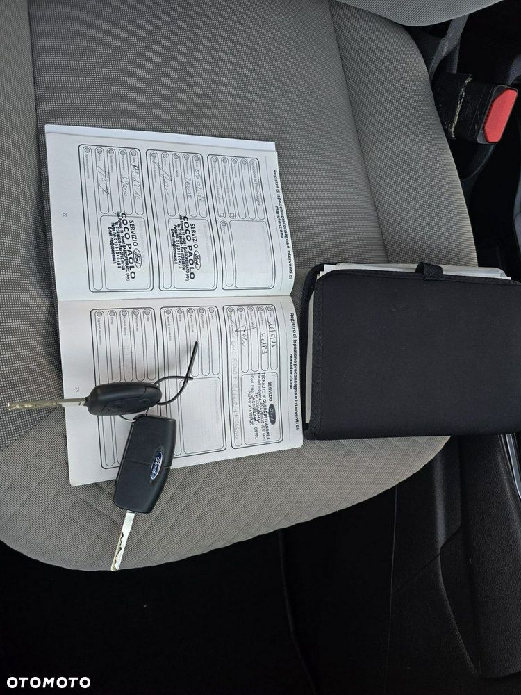 Ford Tourneo Courier - 20