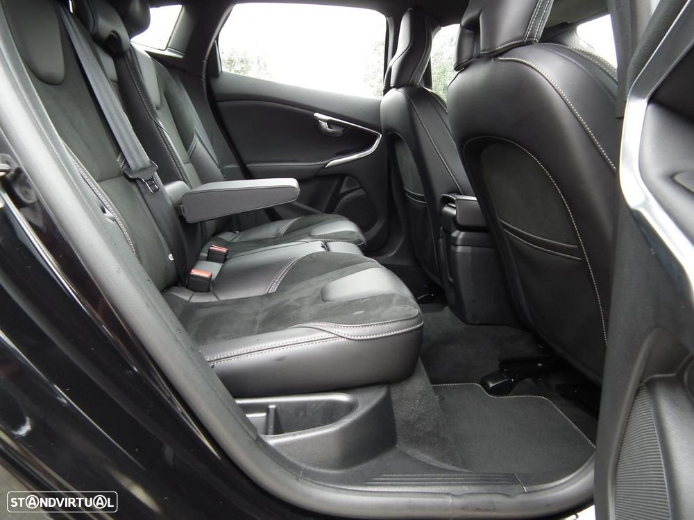 Volvo V40 2.0 D3 R-Design - 17