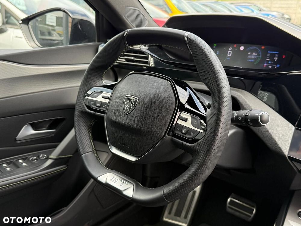 Peugeot 308 - 35