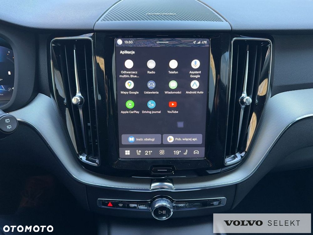 Volvo XC 60 B5 B AWD Plus Dark - 28