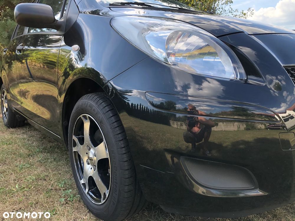 Toyota Yaris - 8