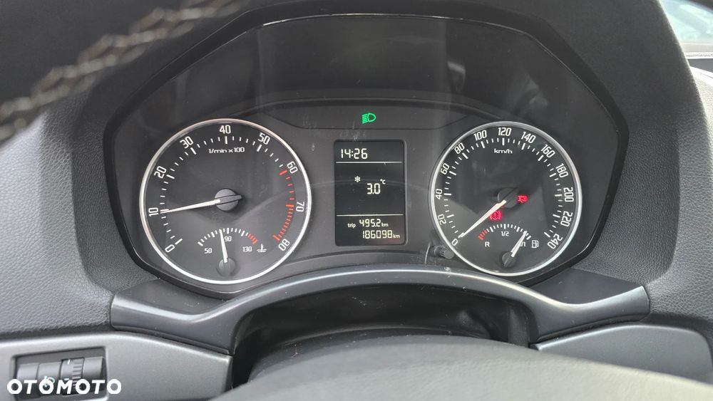 Skoda Octavia 1.6 Mint - 9