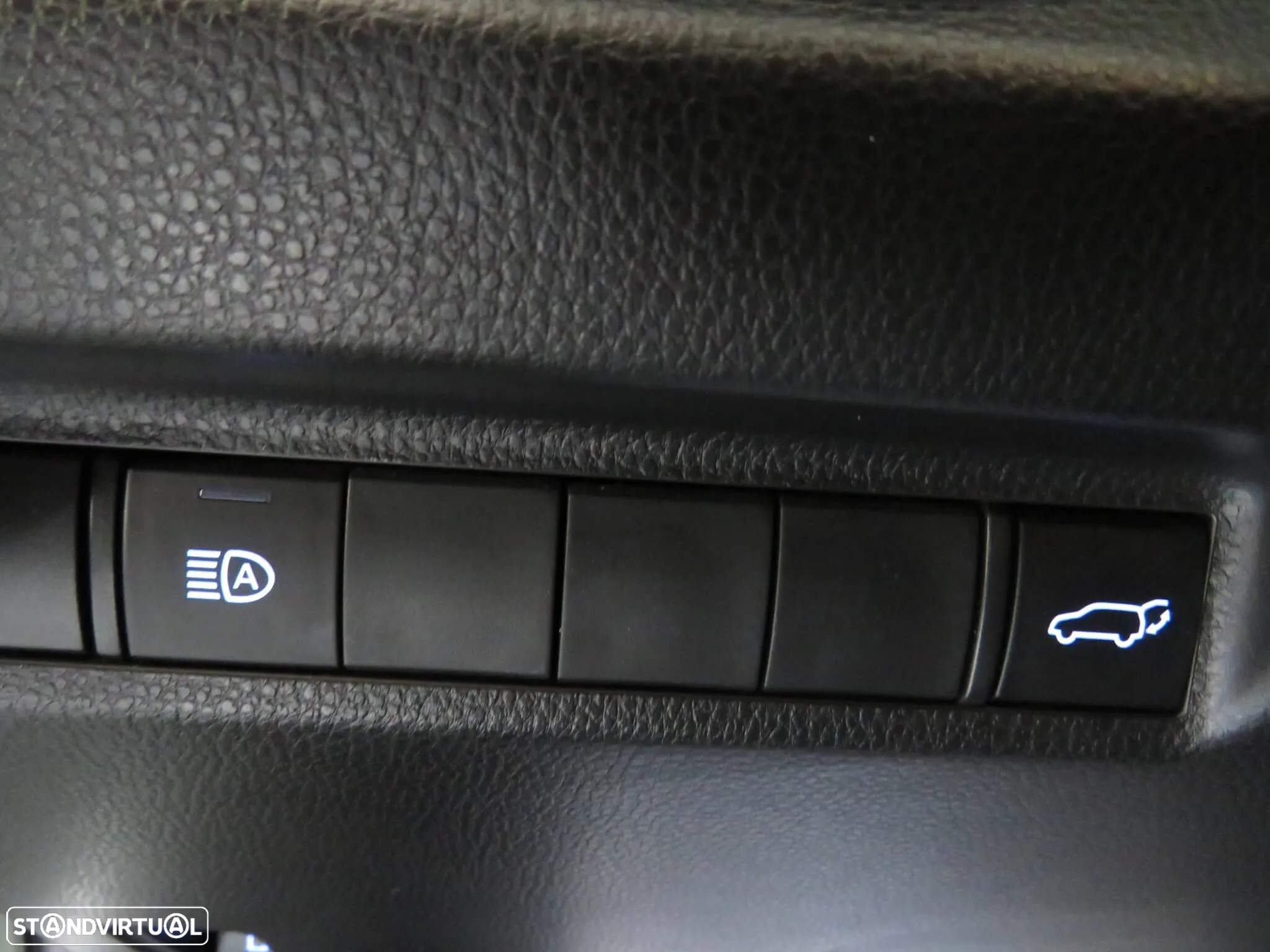 Toyota RAV4 2.5 HDF Comfort - 25