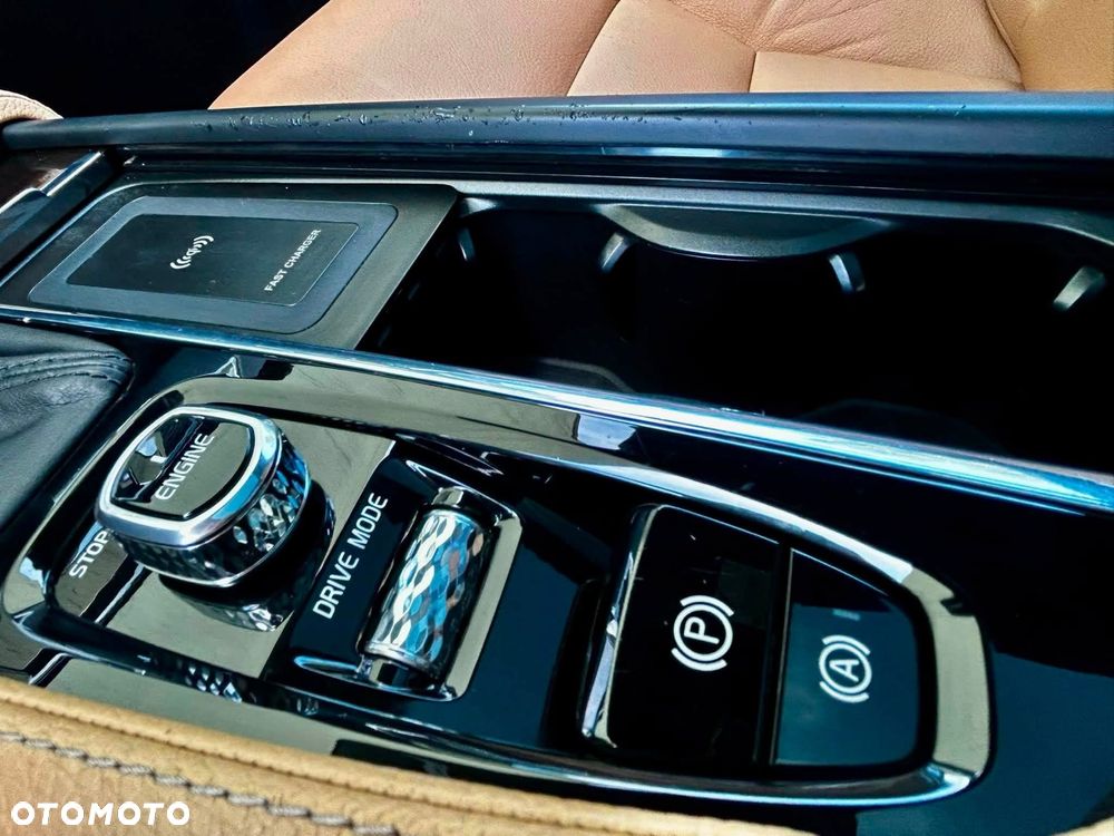 Volvo XC 90 - 7