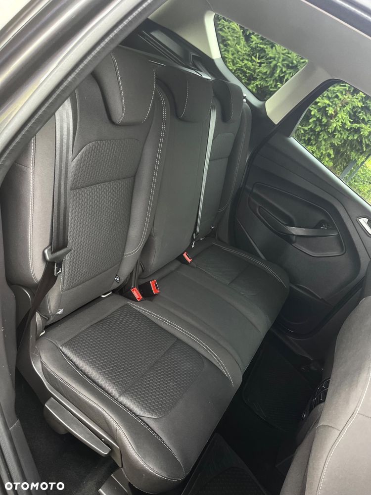 Ford Kuga - 19