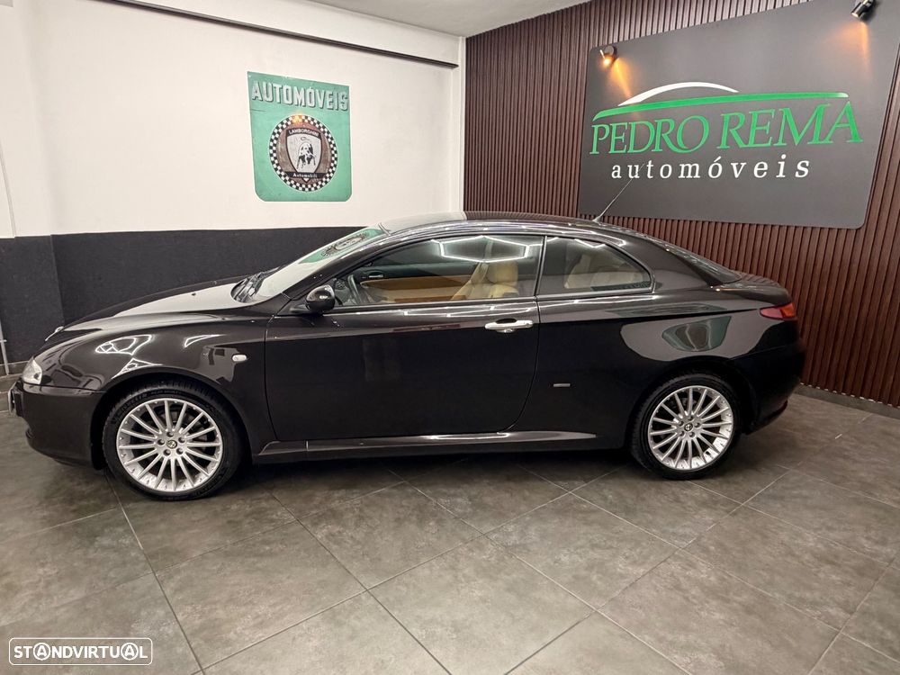 Alfa Romeo GT 1.9 JTD M-JET Distinctive - 16