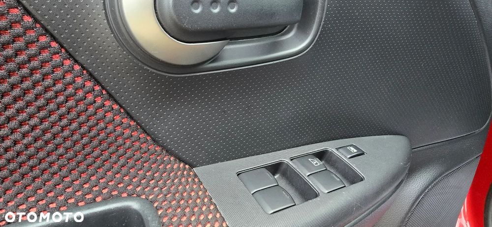 Nissan Note 1.6 more - 28