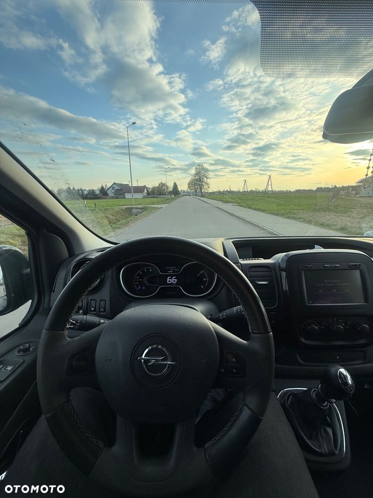Opel Vivaro - 7