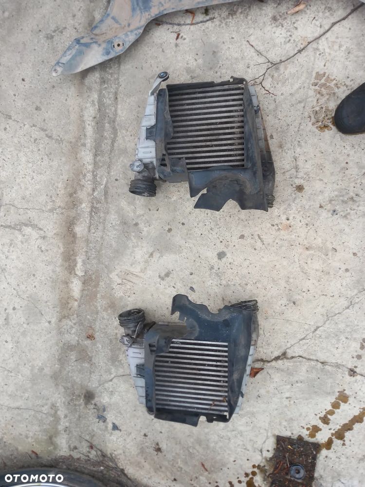 Chłodnica interkulera VW Pateon 3.0 V6 - 1