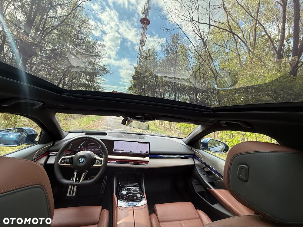 BMW Seria 5 550e xDrive PHEV M Sport - 19