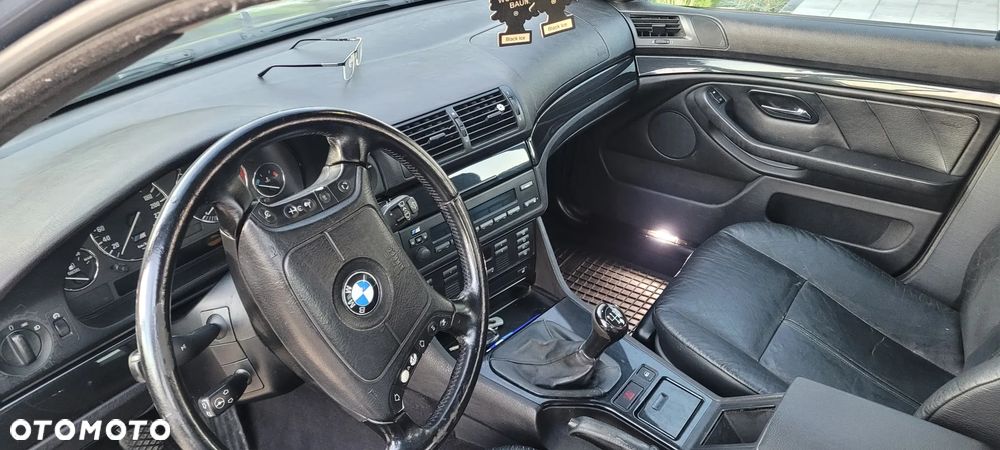 BMW Seria 5 530d - 8
