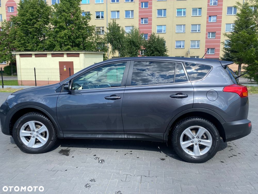 Toyota RAV4 2.2 D-4D Sol - 6