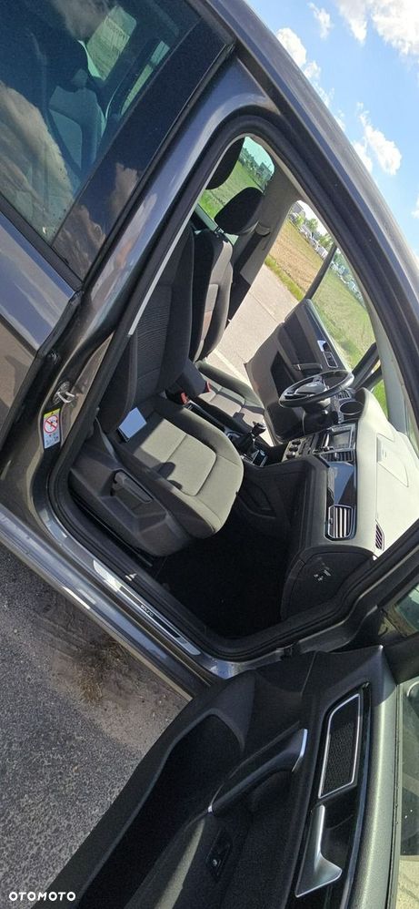 Volkswagen Golf Sportsvan - 24