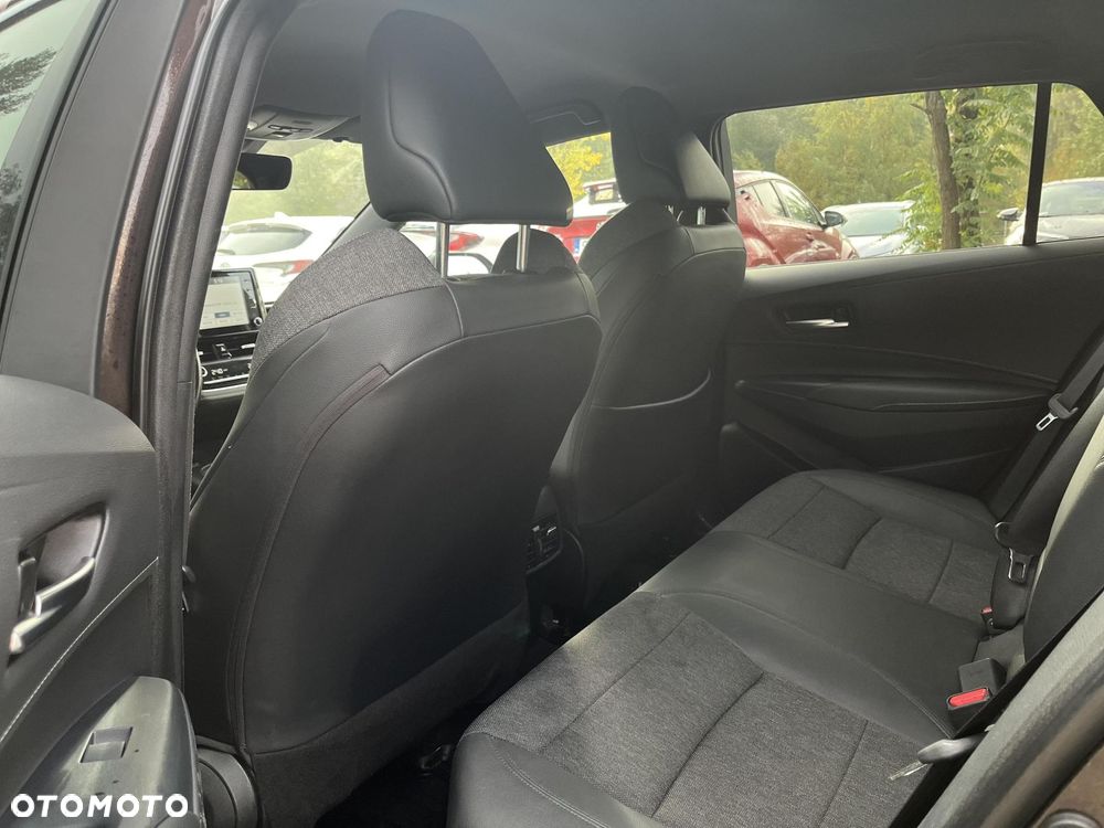 Toyota Corolla 1.8 Hybrid Comfort - 14