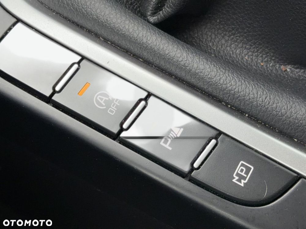 Kia Ceed - 25