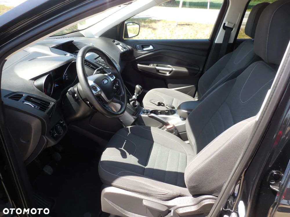 Ford Kuga - 17