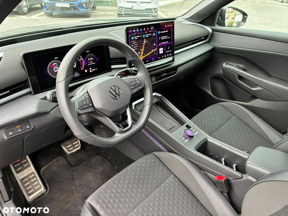 Volkswagen T-Roc - 5